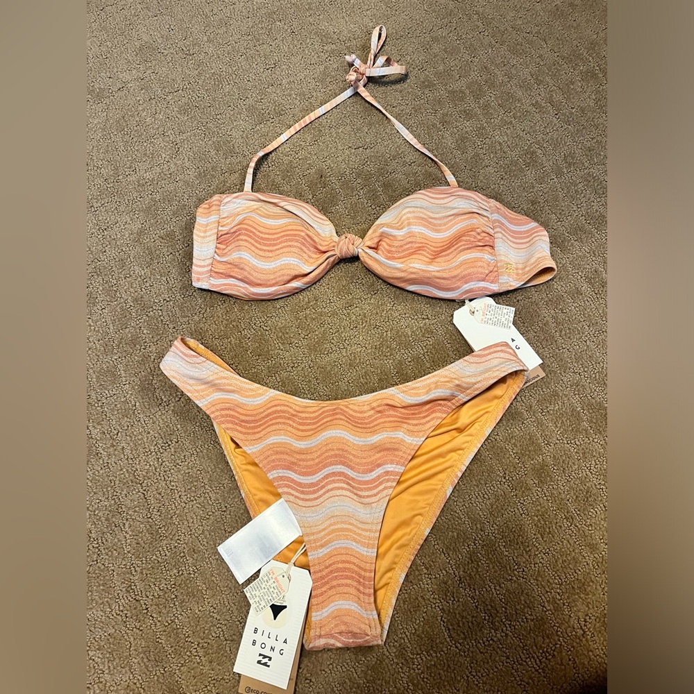 Billabong Wave Hello Bandeau top & Hike bottoms